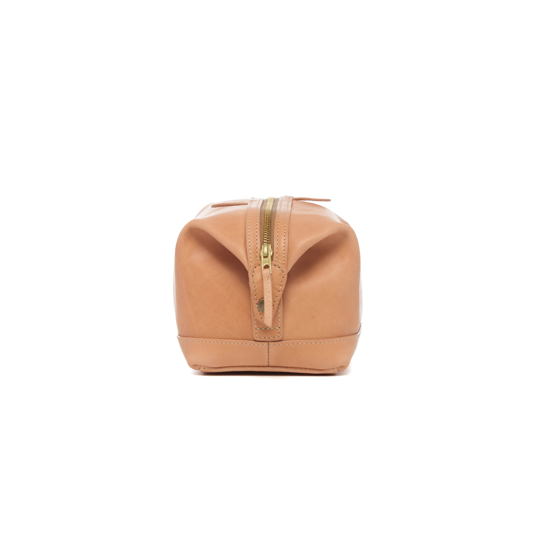 Ryder Horween Essex leather dopp kit Made in USA and handcrafted in Naples Florida