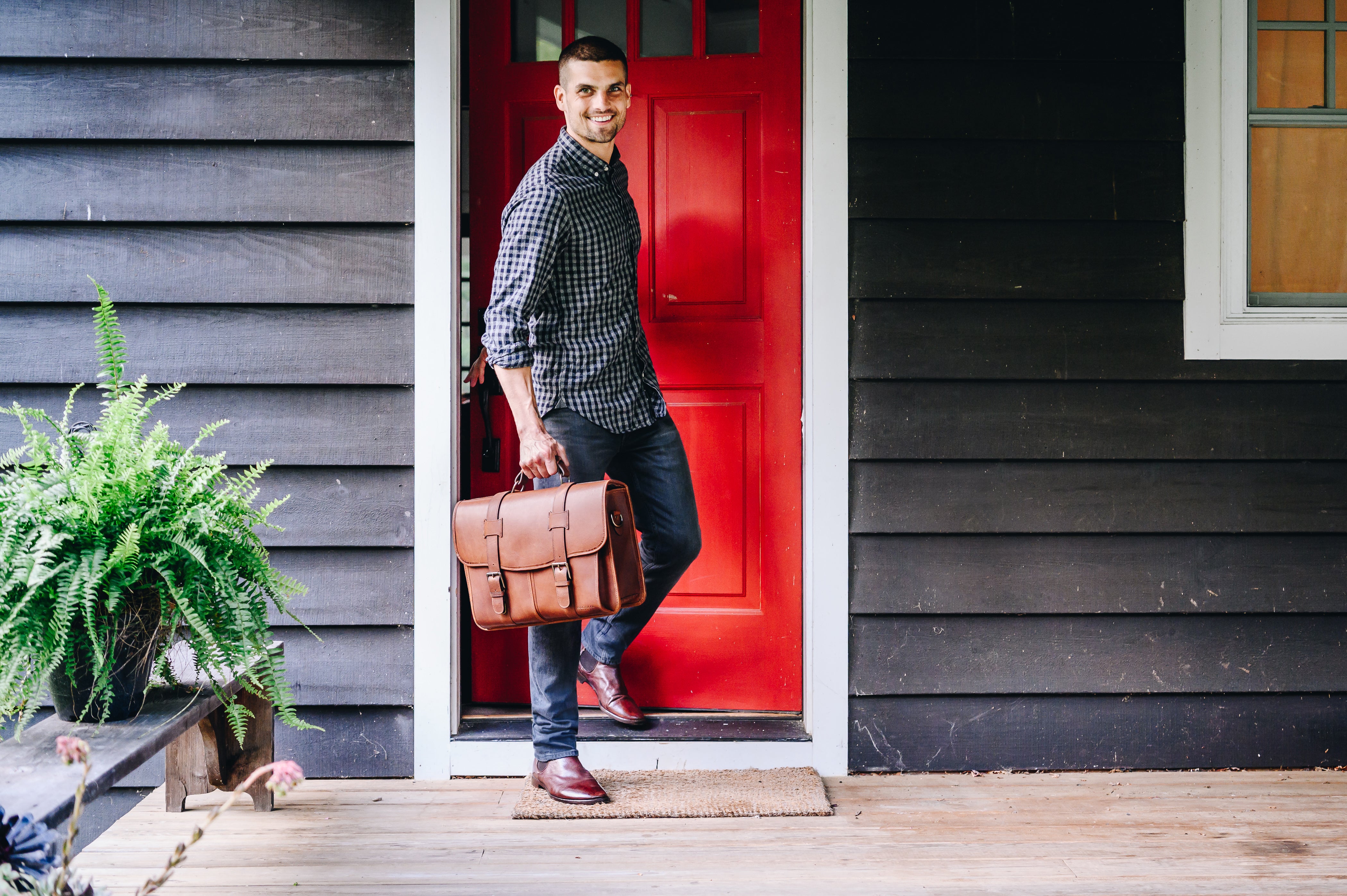 Garfield By Korchmar- Full Grain Espresso Leather Laptop Messenger Bag