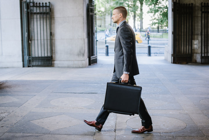 Black The Captain is a top-selling rolling catalog case that features a secure combination locking system, and is designed to accommodate a large volume of files and most 17" laptops.