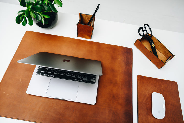 Rushmore Leather Desk Set #color_espresso